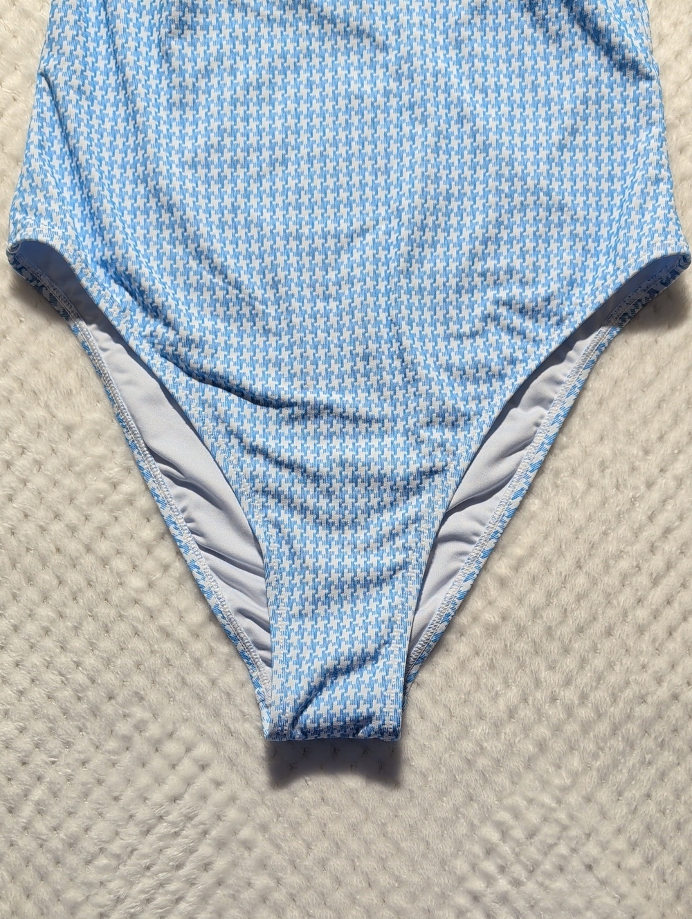 Cupshe Sugar & Spice Houndstooth One Piece Swimsuit - Picture 5 of 12